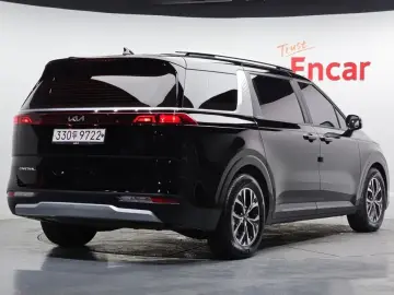 2022 Kia Carnival с пробегом 47 665 км