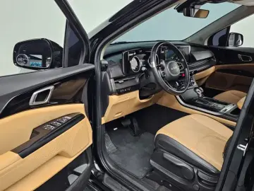 2022 Kia Carnival с пробегом 47 665 км