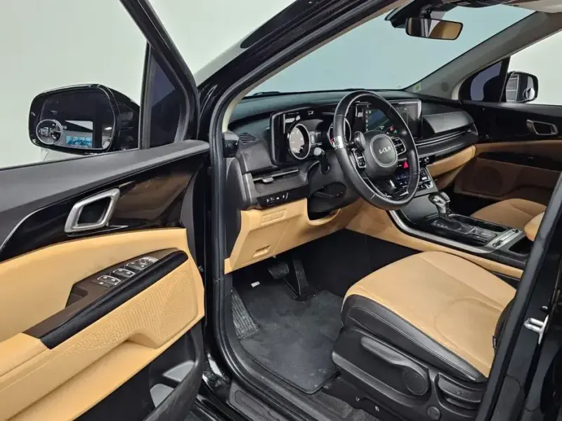 2022 Kia Carnival с пробегом 47 665 км
