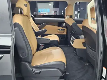 2022 Kia Carnival с пробегом 47 665 км