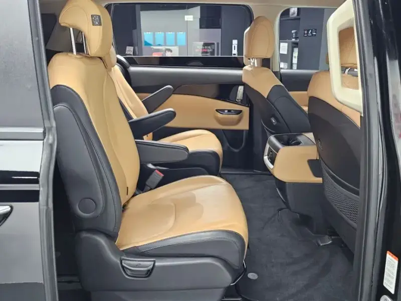 2022 Kia Carnival с пробегом 47 665 км