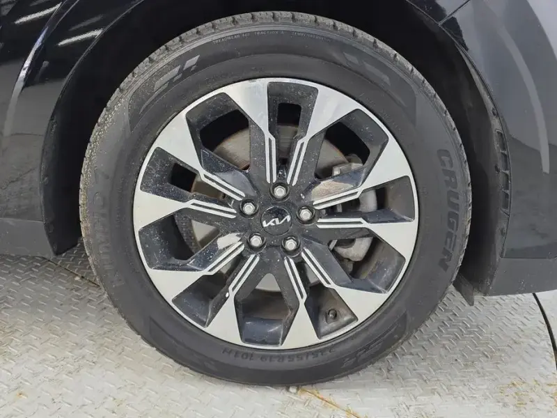 2022 Kia Carnival с пробегом 111 597 км