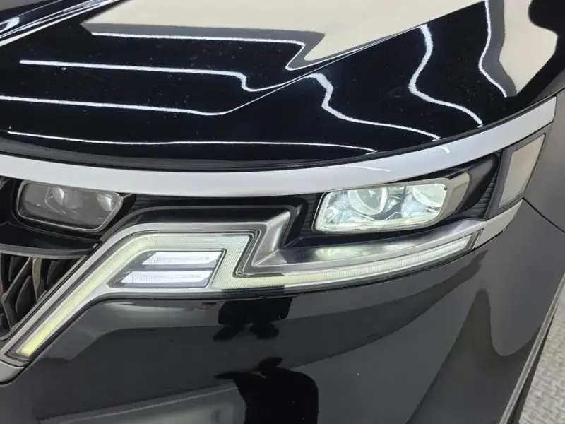 2022 Kia Carnival с пробегом 111 597 км