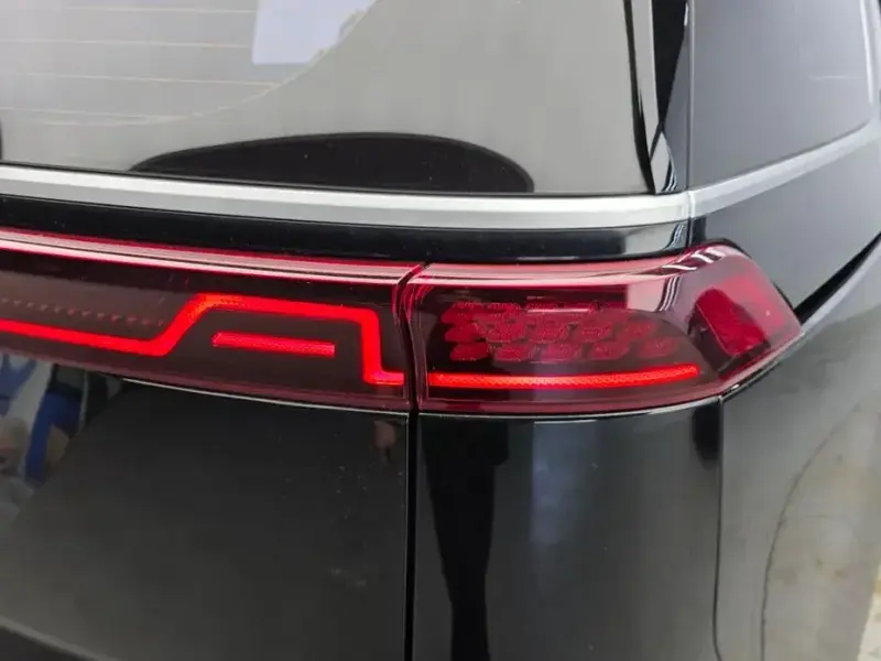 2022 Kia Carnival с пробегом 111 597 км