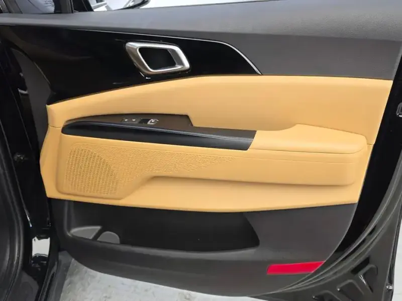 2022 Kia Carnival с пробегом 111 597 км