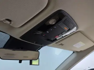 2022 Kia Carnival с пробегом 111 597 км