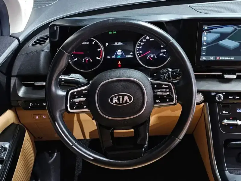 2021 Kia Carnival с пробегом 91 353 км