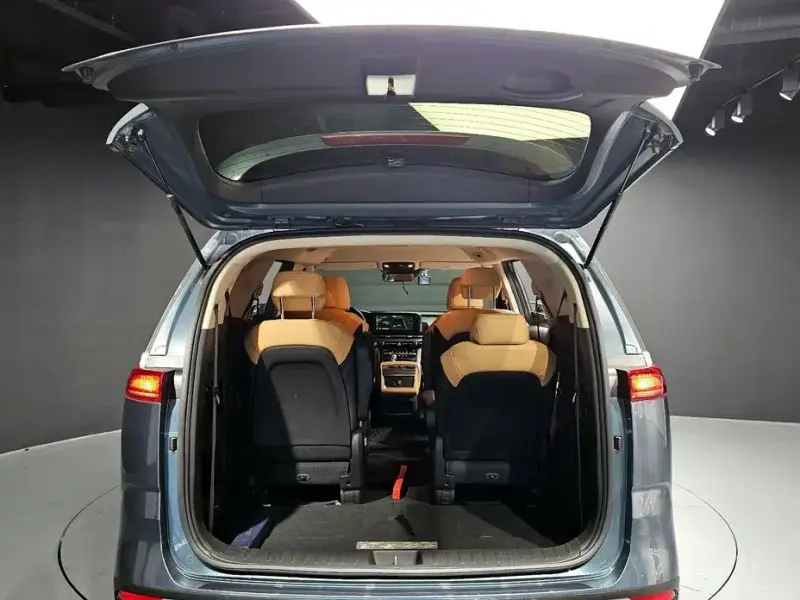 2021 Kia Carnival с пробегом 91 353 км