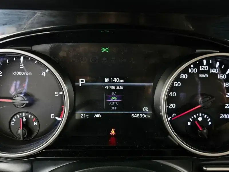 2021 Kia Carnival с пробегом 64 899 км