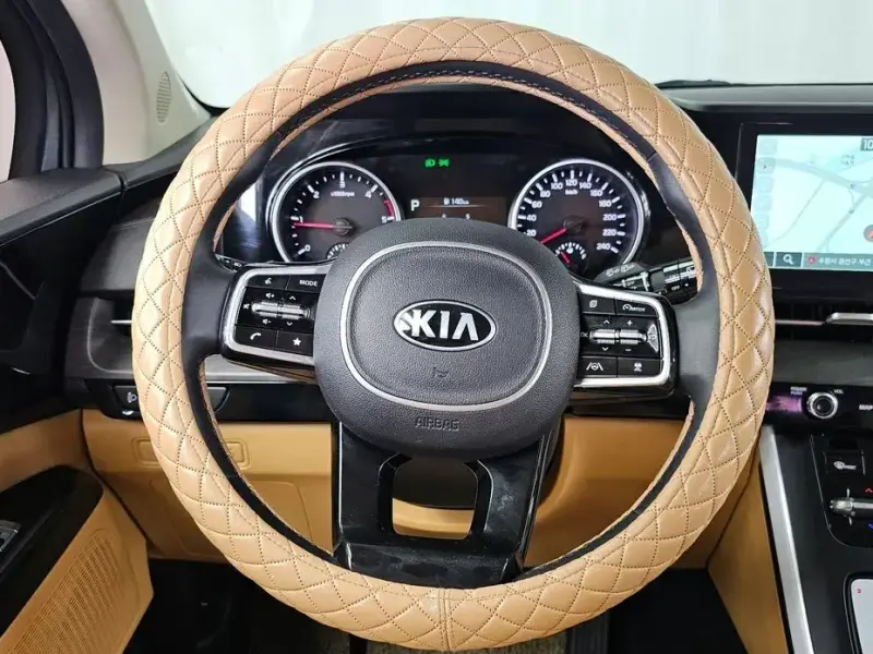 2021 Kia Carnival с пробегом 64 899 км