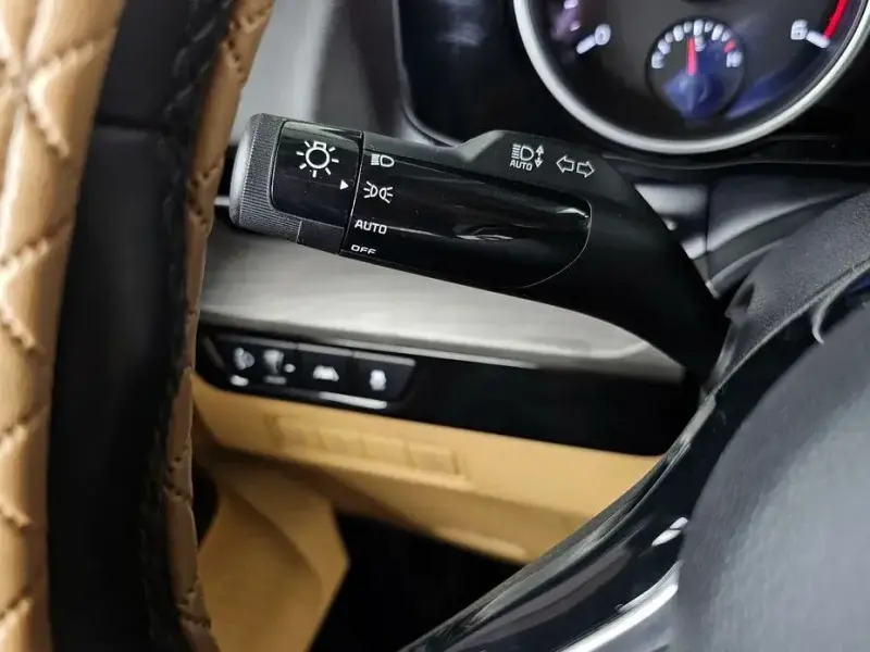 2021 Kia Carnival с пробегом 64 899 км