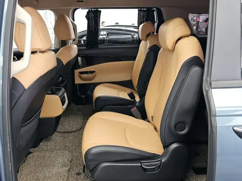 2021 Kia Carnival с пробегом 64 899 км