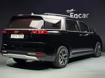 2022 Kia Carnival с пробегом 62 182 км