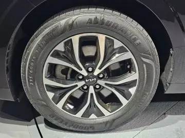 2022 Kia Carnival с пробегом 62 182 км