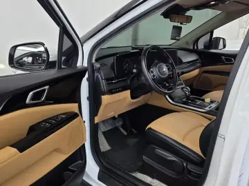 2021 Kia Carnival с пробегом 68 211 км