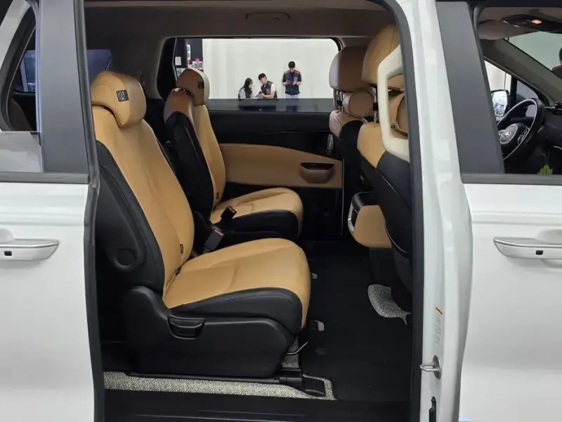 2021 Kia Carnival с пробегом 68 211 км