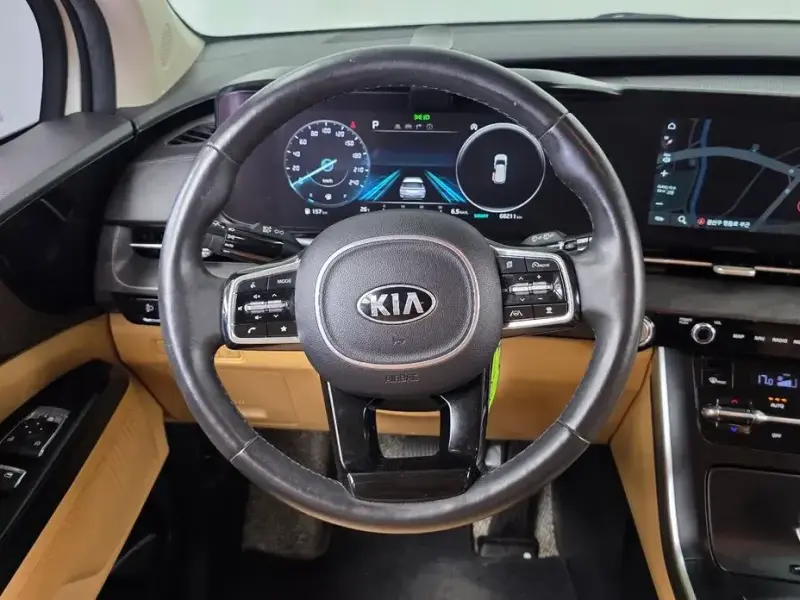 2021 Kia Carnival с пробегом 68 211 км