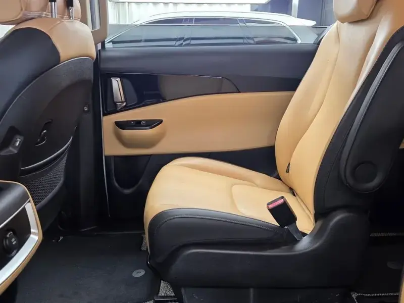 2021 Kia Carnival с пробегом 68 211 км