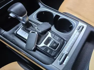 2022 Kia Carnival с пробегом 15 515 км