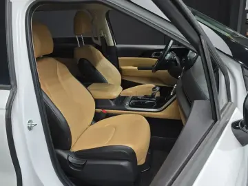 2022 Kia Carnival с пробегом 15 515 км