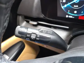 2022 Kia Carnival с пробегом 15 515 км