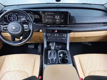 2021 Kia Carnival с пробегом 23 468 км