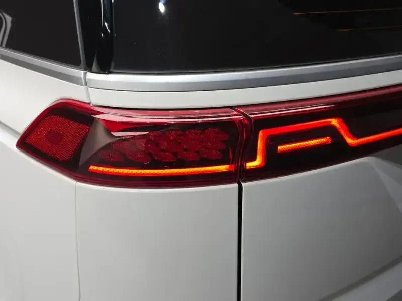 2022 Kia Carnival с пробегом 15 515 км