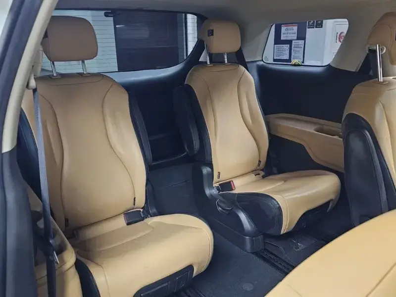 2021 Kia Carnival с пробегом 23 468 км