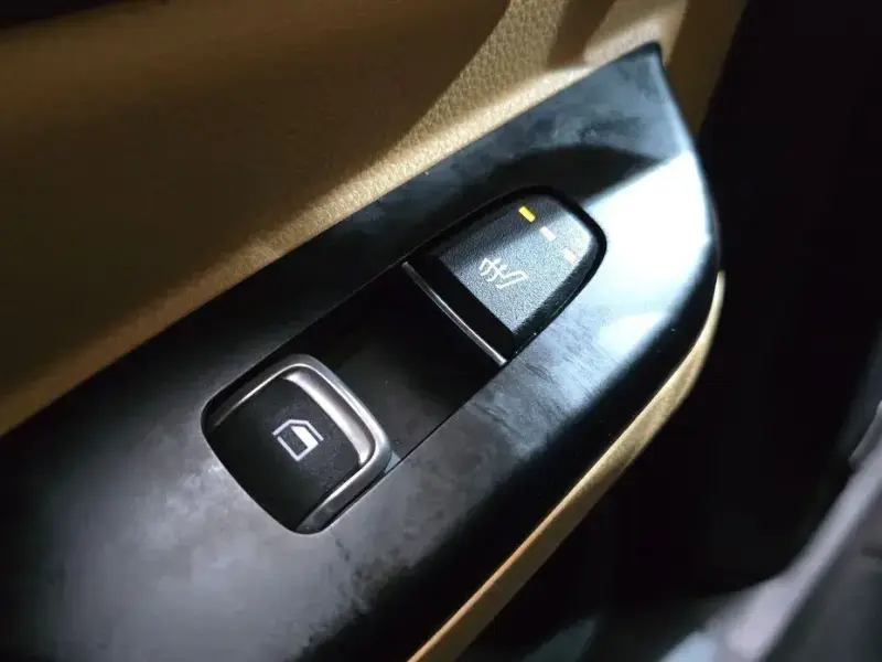 2022 Kia Carnival с пробегом 15 515 км