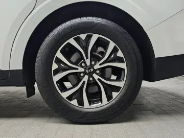 2021 Kia Carnival с пробегом 23 468 км