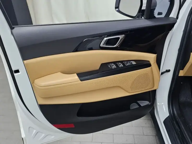 2021 Kia Carnival с пробегом 23 468 км
