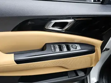 2021 Kia Carnival с пробегом 129 844 км