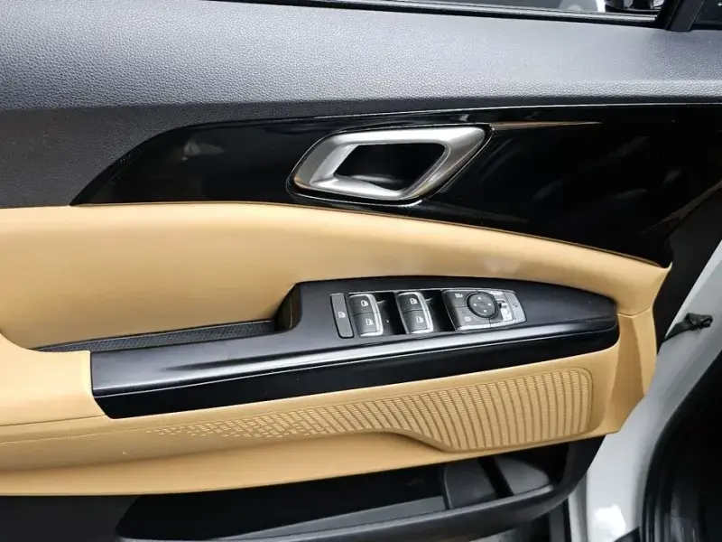 2021 Kia Carnival с пробегом 129 844 км
