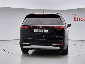 2021 Kia Carnival с пробегом 135 993 км