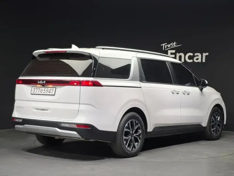 2021 Kia Carnival с пробегом 120 290 км