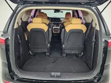 2021 Kia Carnival с пробегом 135 993 км