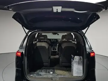 2021 Kia Carnival с пробегом 6 599 км