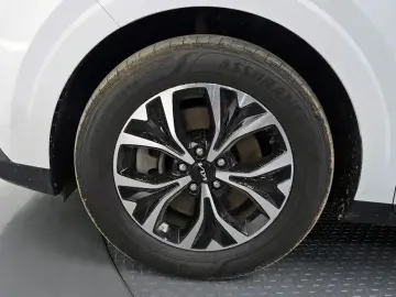 2022 Kia Carnival с пробегом 137 775 км
