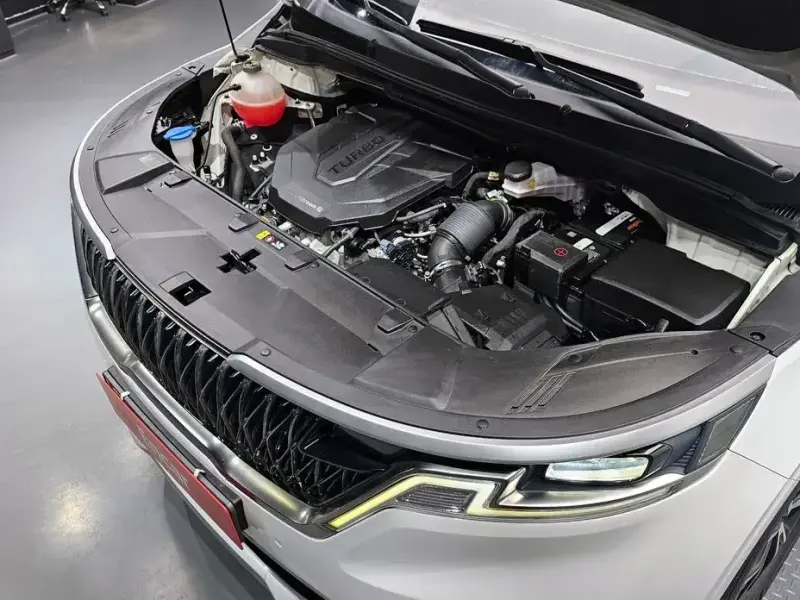 2022 Kia Carnival с пробегом 137 775 км