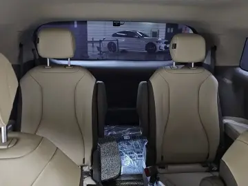 2021 Kia Carnival с пробегом 6 599 км