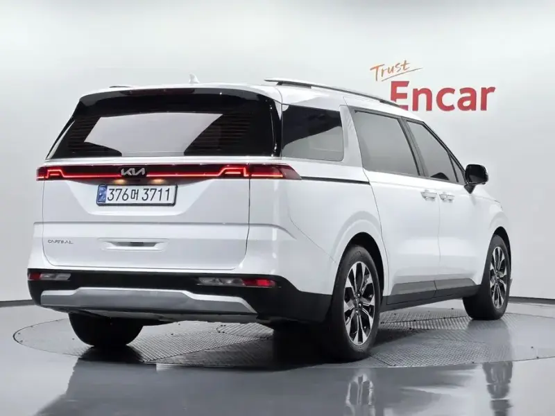 2022 Kia Carnival с пробегом 53 808 км