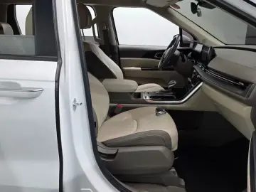 2022 Kia Carnival с пробегом 53 808 км