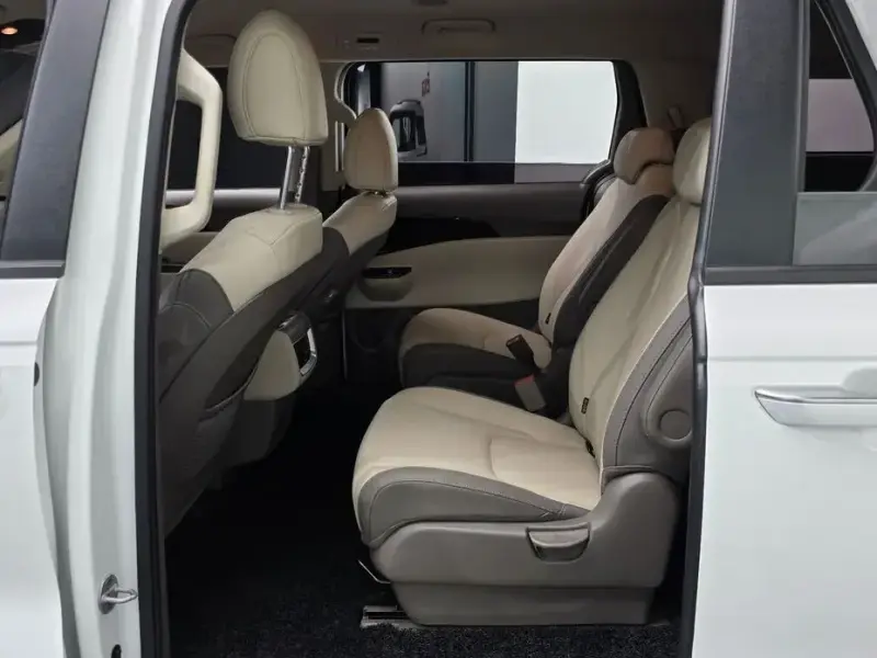 2022 Kia Carnival с пробегом 53 808 км