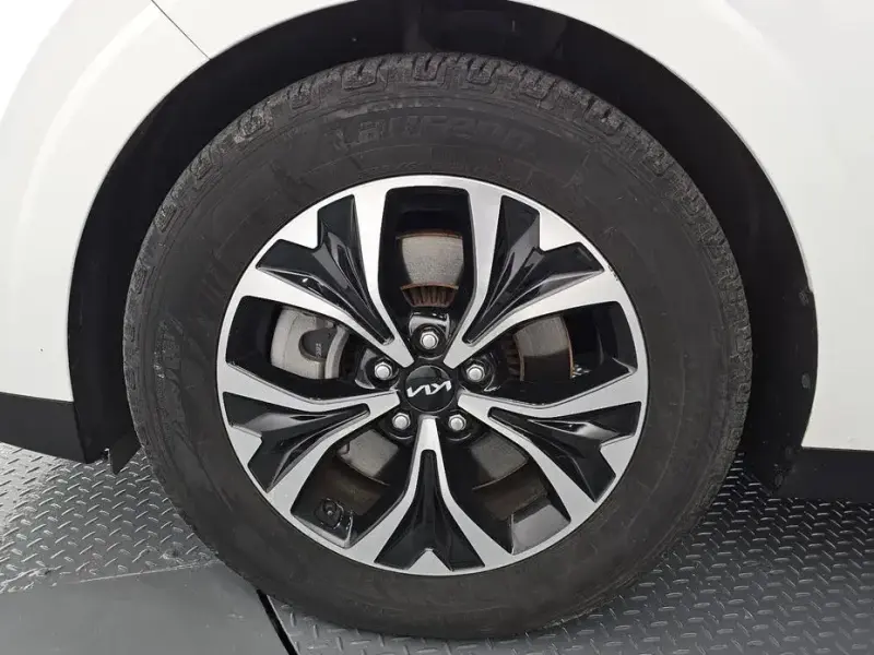 2022 Kia Carnival с пробегом 64 874 км