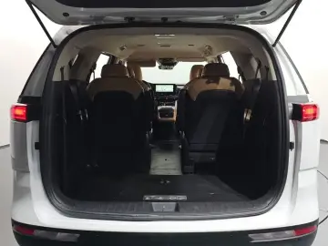 2022 Kia Carnival с пробегом 64 874 км