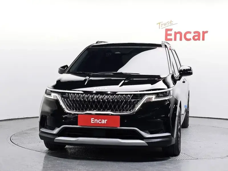 2023 Kia Carnival с пробегом 57 314 км