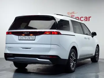 2023 Kia Carnival с пробегом 50 194 км