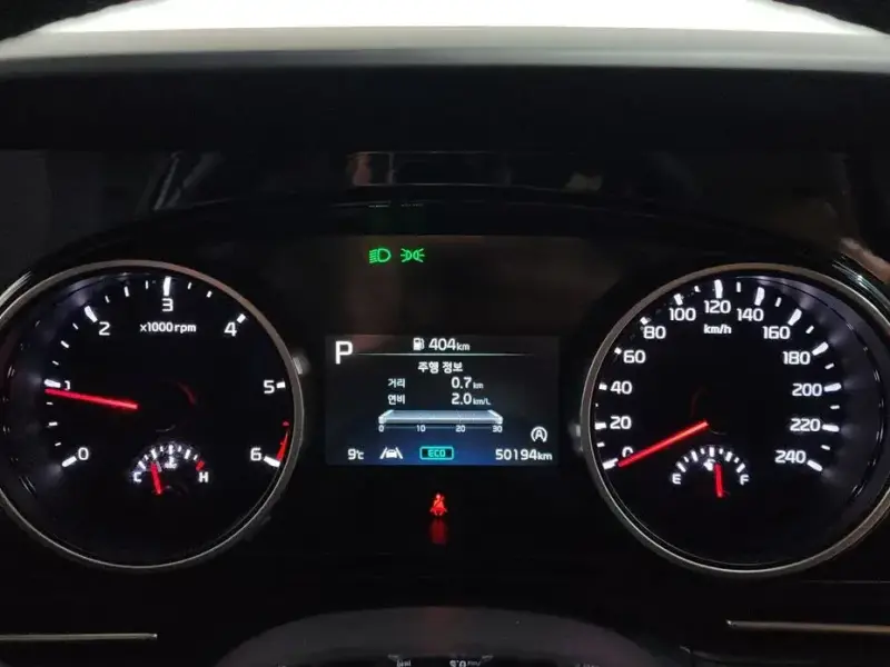 2023 Kia Carnival с пробегом 50 194 км