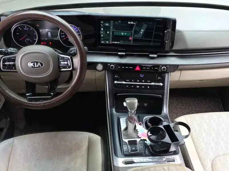 2021 Kia Carnival с пробегом 192 363 км