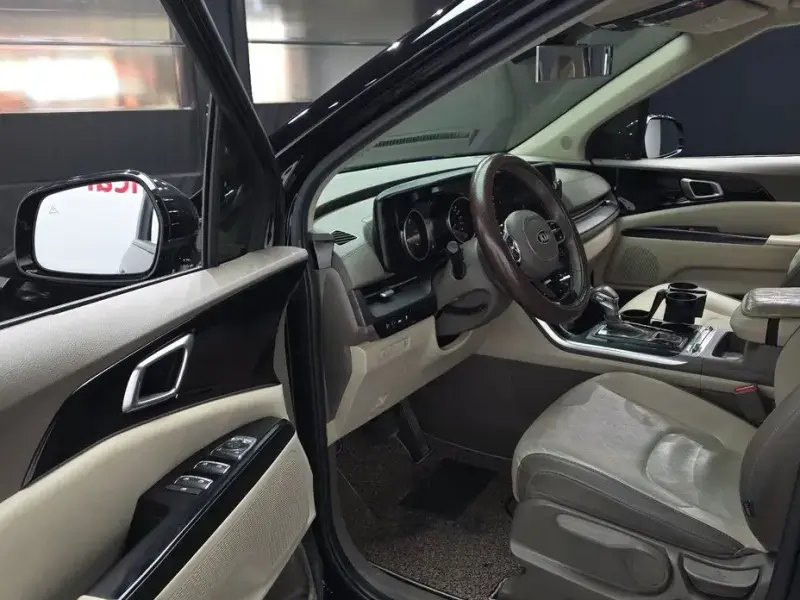 2021 Kia Carnival с пробегом 192 363 км